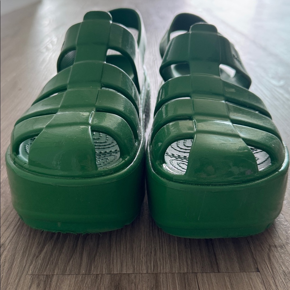 CROCS Platform Sandals - Picture 6 of 6